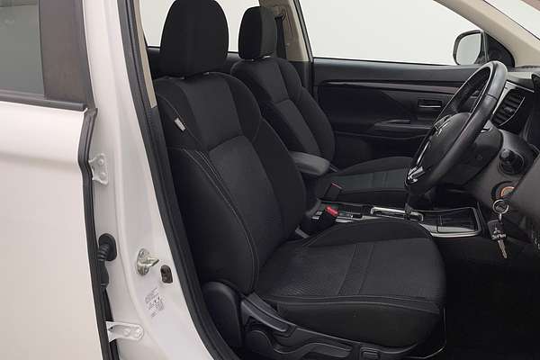 2021 Mitsubishi Outlander ES ZL