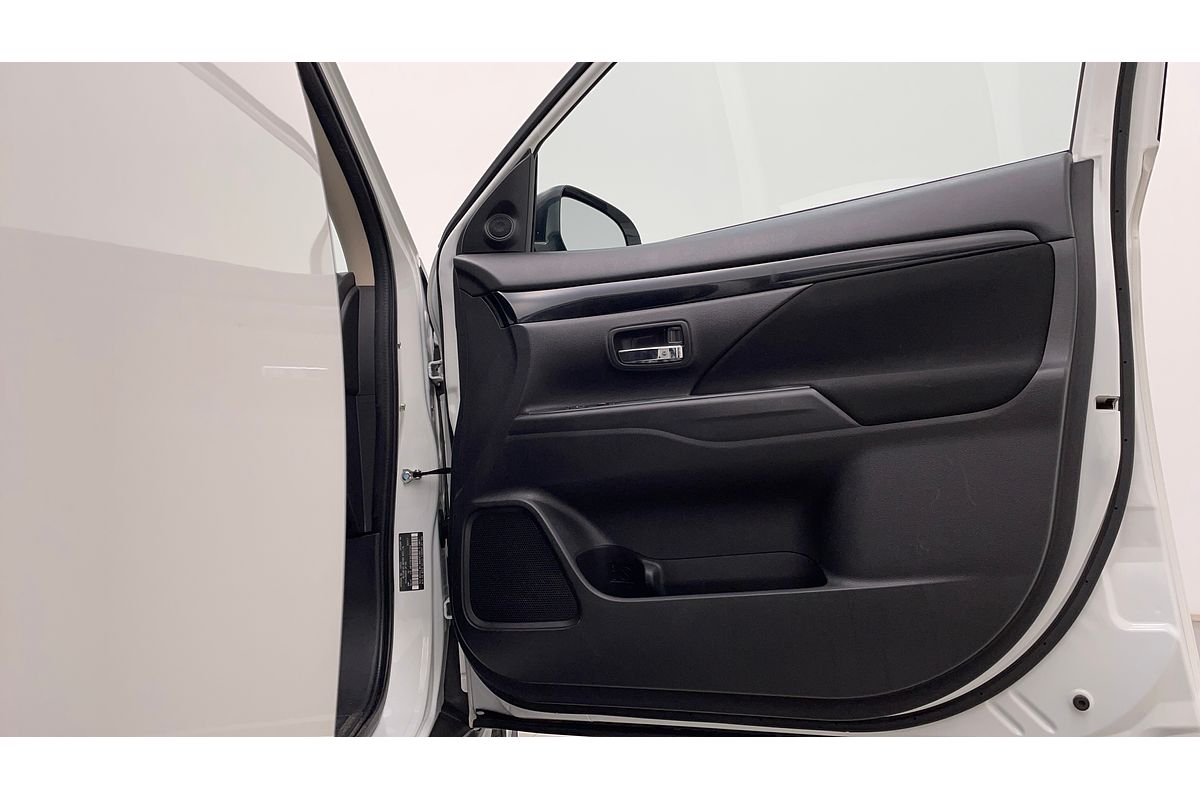 2021 Mitsubishi Outlander ES ZL