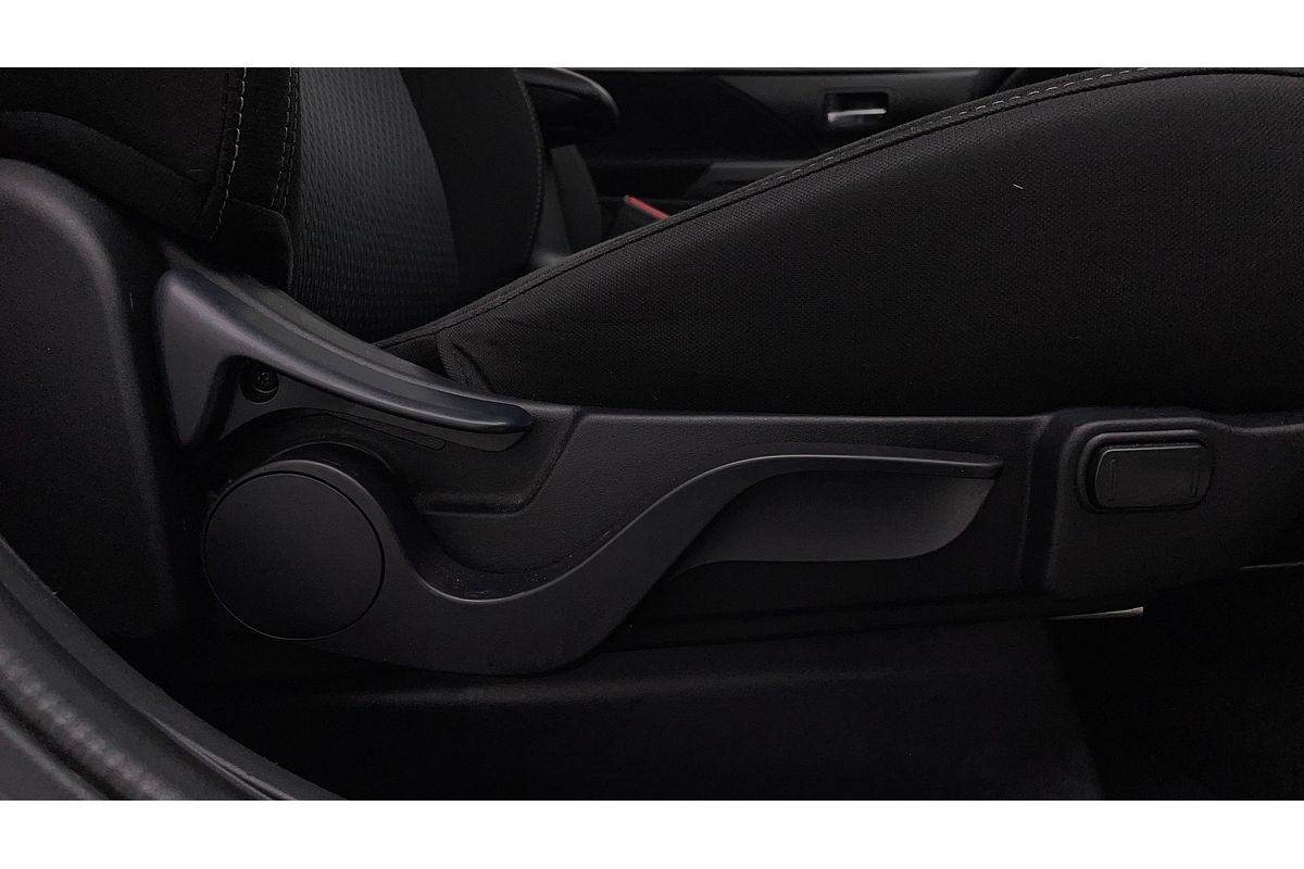 2021 Mitsubishi Outlander ES ZL