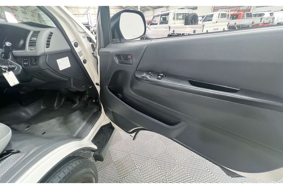 2008 Toyota Hiace Commuter TRH223R