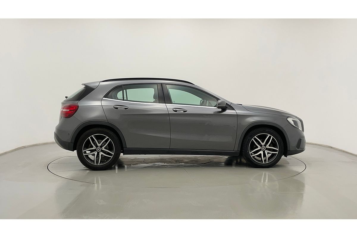 2018 Mercedes-Benz GLA-Class GLA180 X156