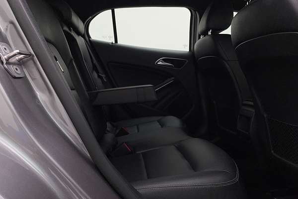 2018 Mercedes-Benz GLA-Class GLA180 X156
