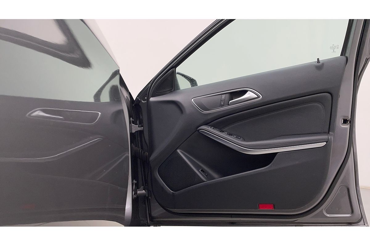 2018 Mercedes-Benz GLA-Class GLA180 X156