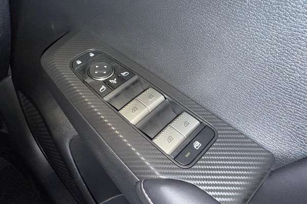 2024 Mitsubishi Outlander Black Edition ZM