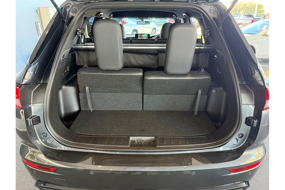 2024 Mitsubishi Outlander Black Edition ZM