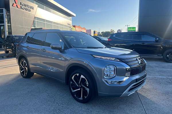 2023 Mitsubishi Outlander Exceed ZM