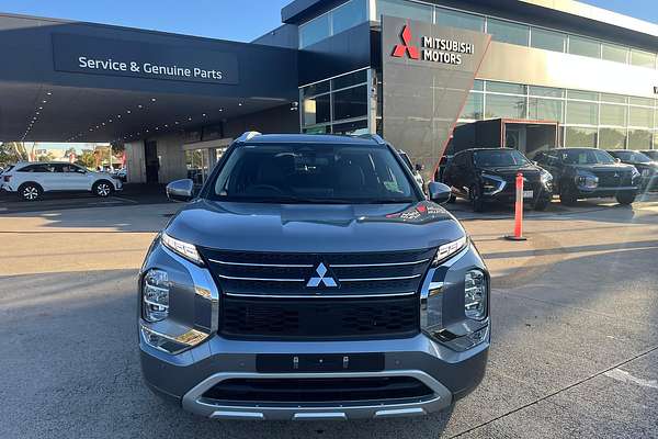 2023 Mitsubishi Outlander Exceed ZM