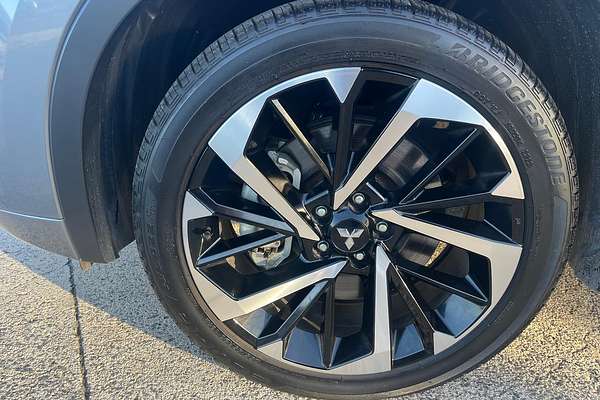 2023 Mitsubishi Outlander Exceed ZM