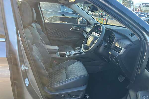 2023 Mitsubishi Outlander Exceed ZM