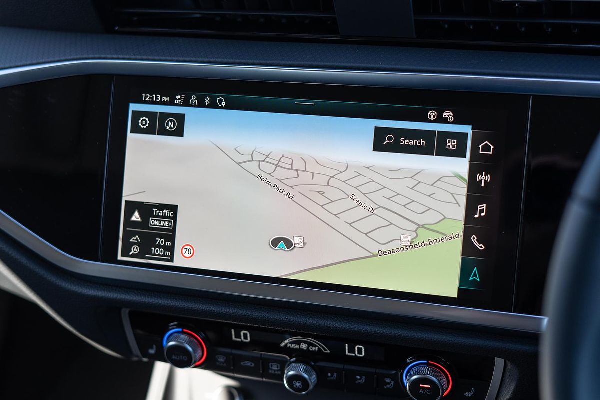 2025 Audi Q3 35 TFSI S line F3