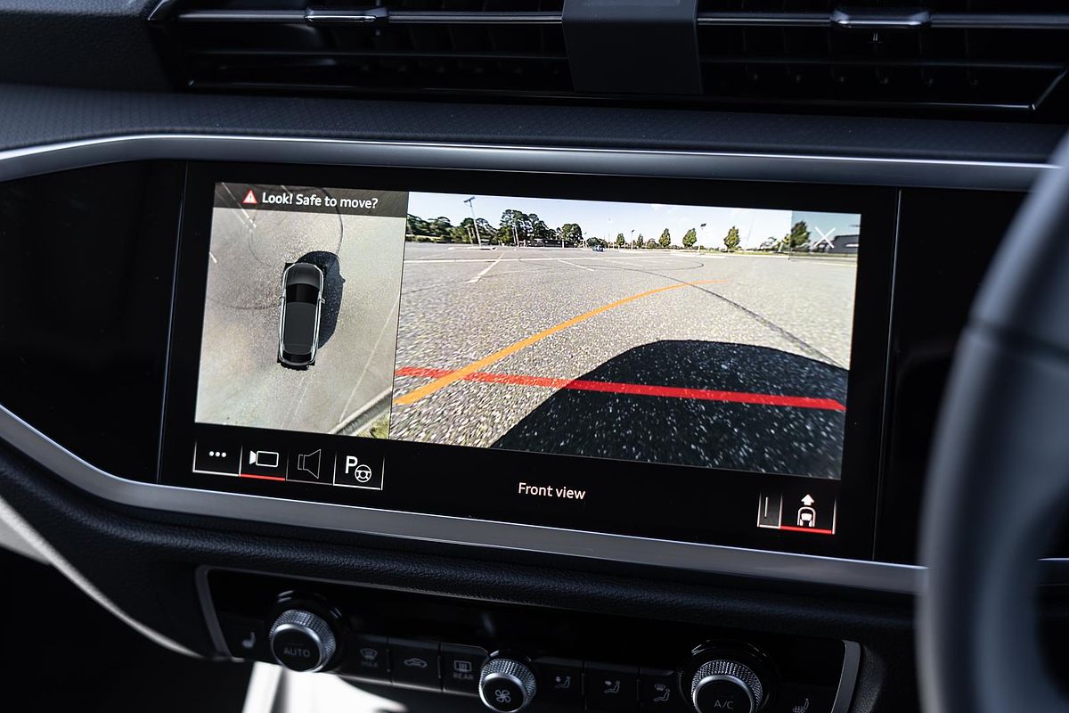 2025 Audi Q3 35 TFSI S line F3
