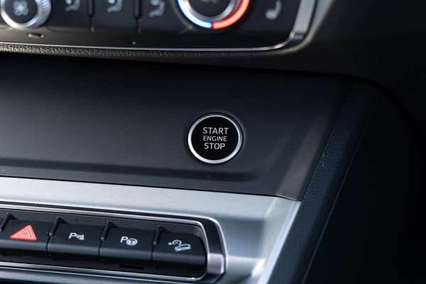 2025 Audi Q3 35 TFSI S line F3