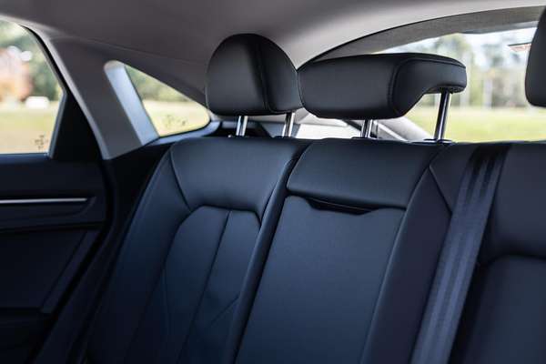2025 Audi Q3 35 TFSI S line F3