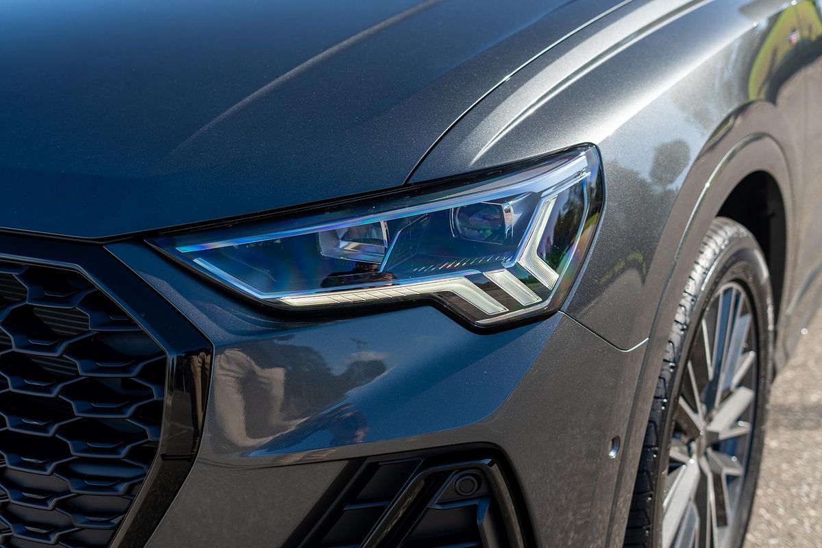 2025 Audi Q3 35 TFSI S line F3
