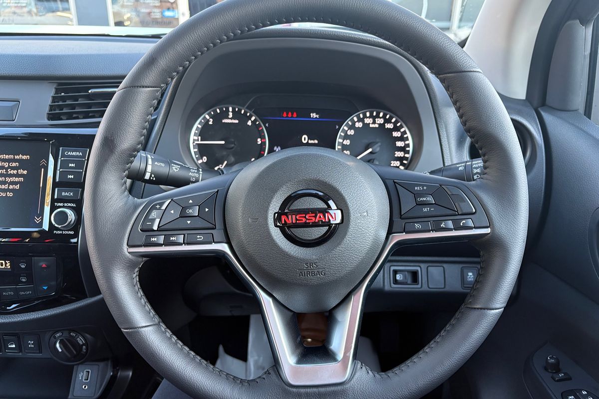 2025 Nissan Navara PRO-4X D23 4X4