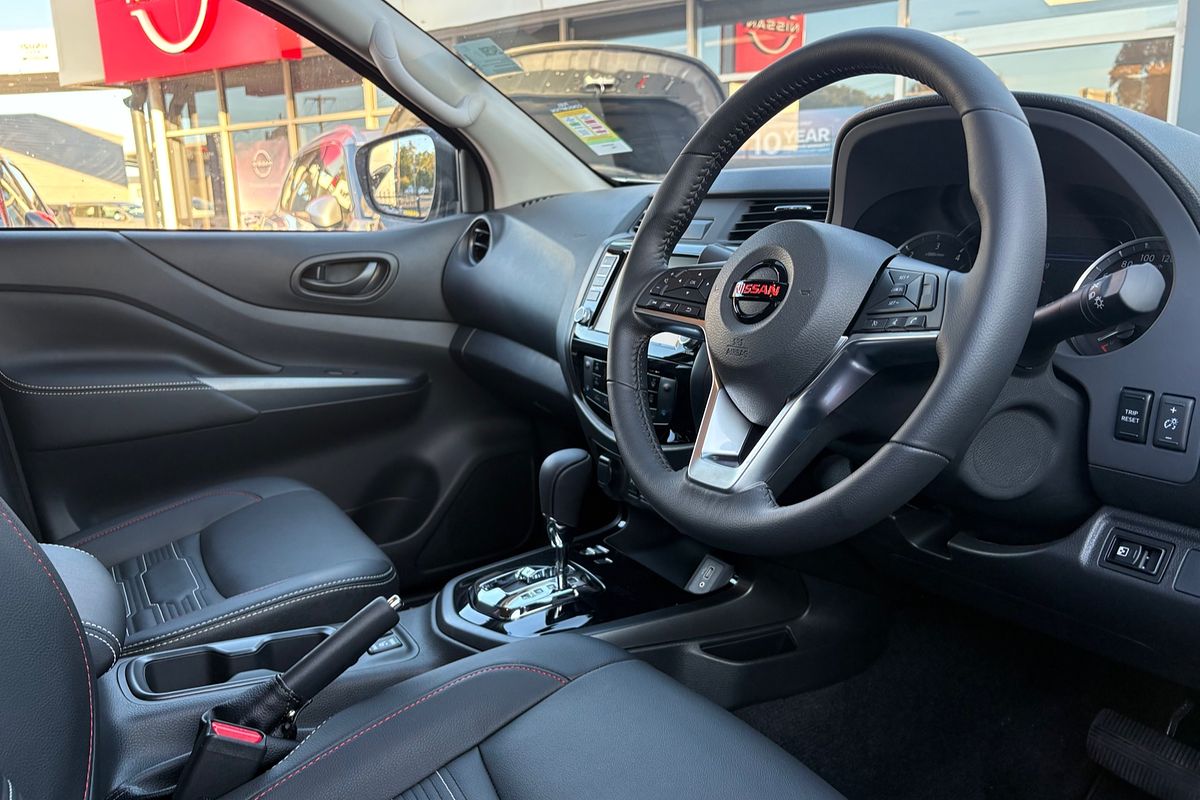 2025 Nissan Navara PRO-4X D23 4X4