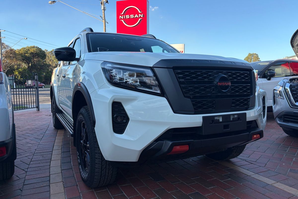2025 Nissan Navara PRO-4X D23 4X4
