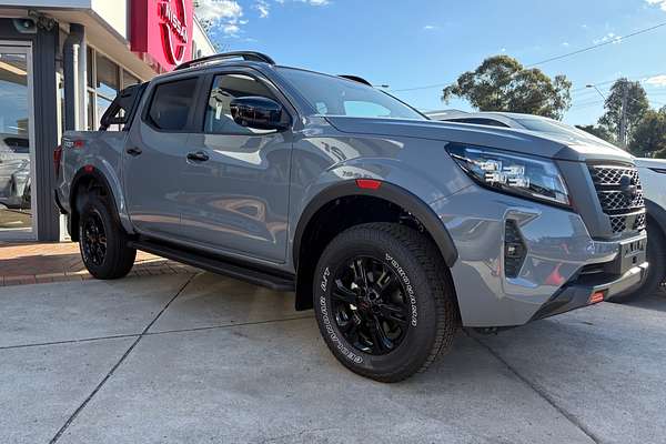 2025 Nissan Navara PRO-4X D23 4X4