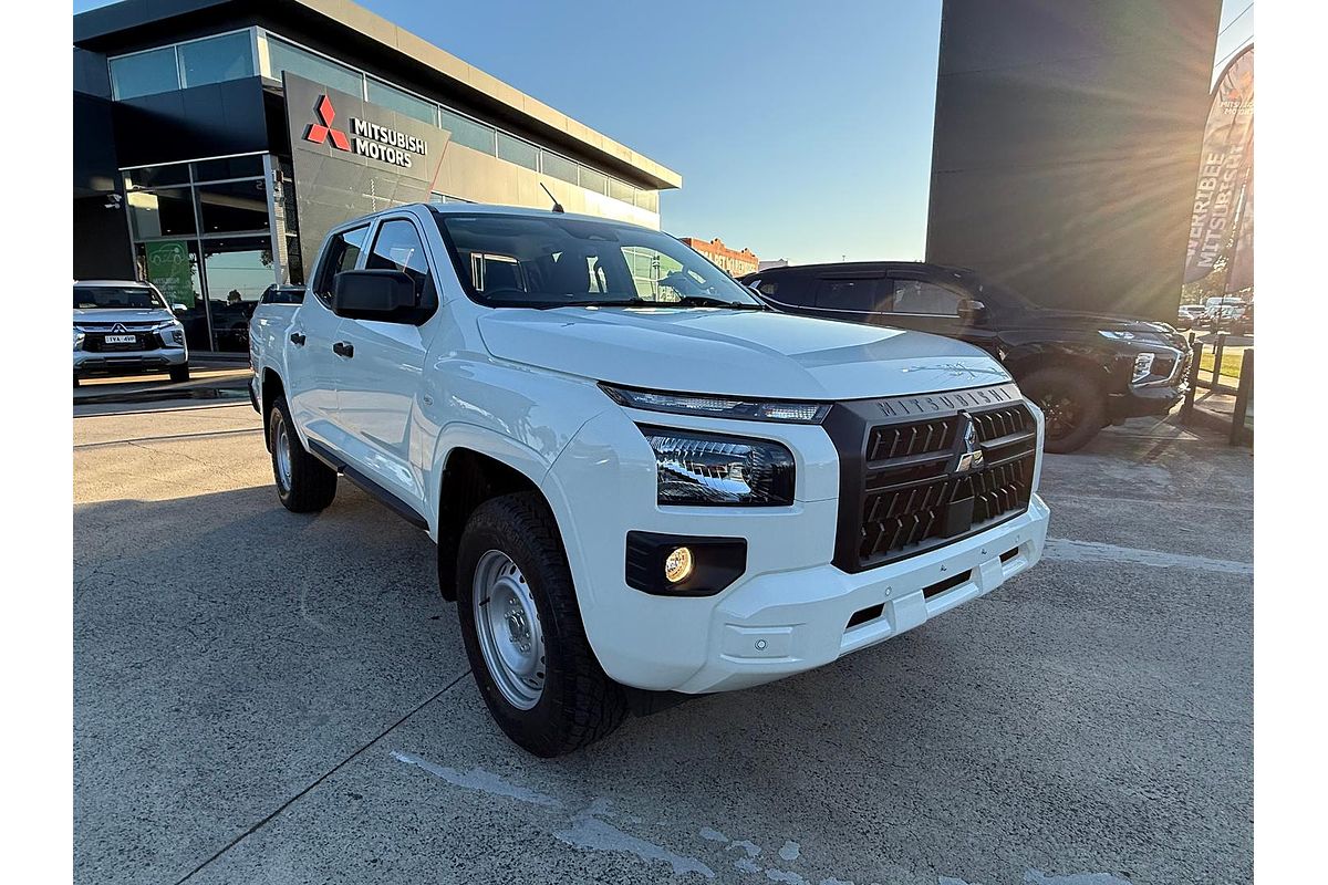 2024 Mitsubishi Triton GLX MV 4X4