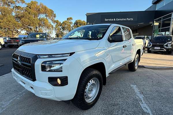 2024 Mitsubishi Triton GLX MV 4X4
