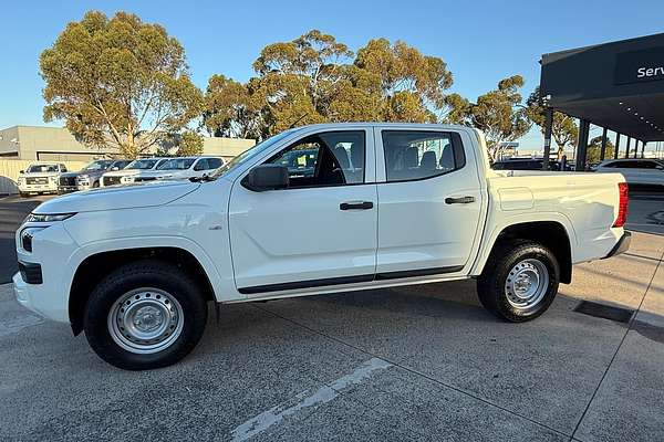 2024 Mitsubishi Triton GLX MV 4X4