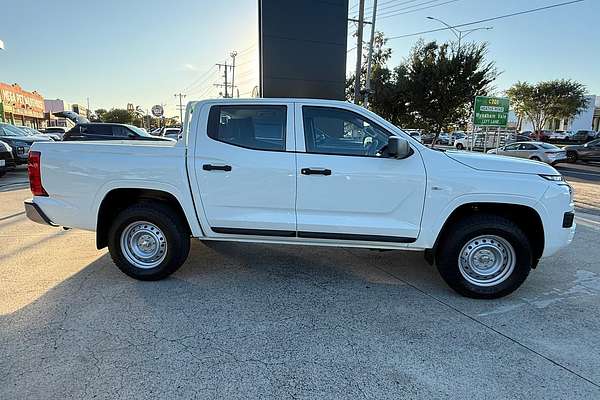 2024 Mitsubishi Triton GLX MV 4X4