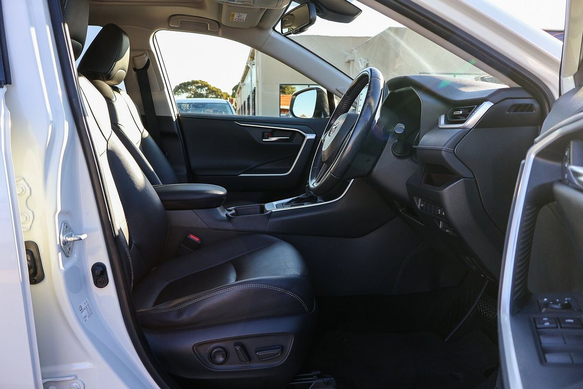 2019 Toyota RAV4 Cruiser AXAH52R