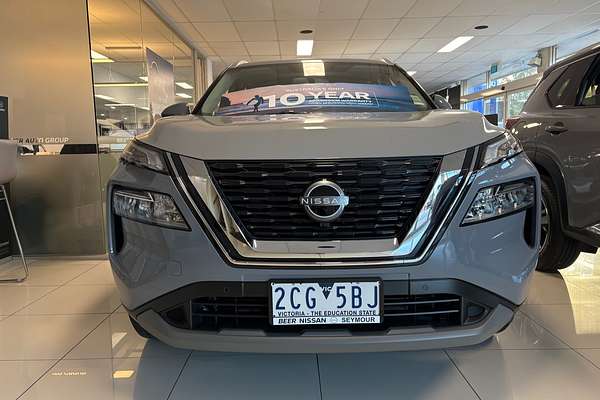 2025 Nissan X-TRAIL ST-L T33