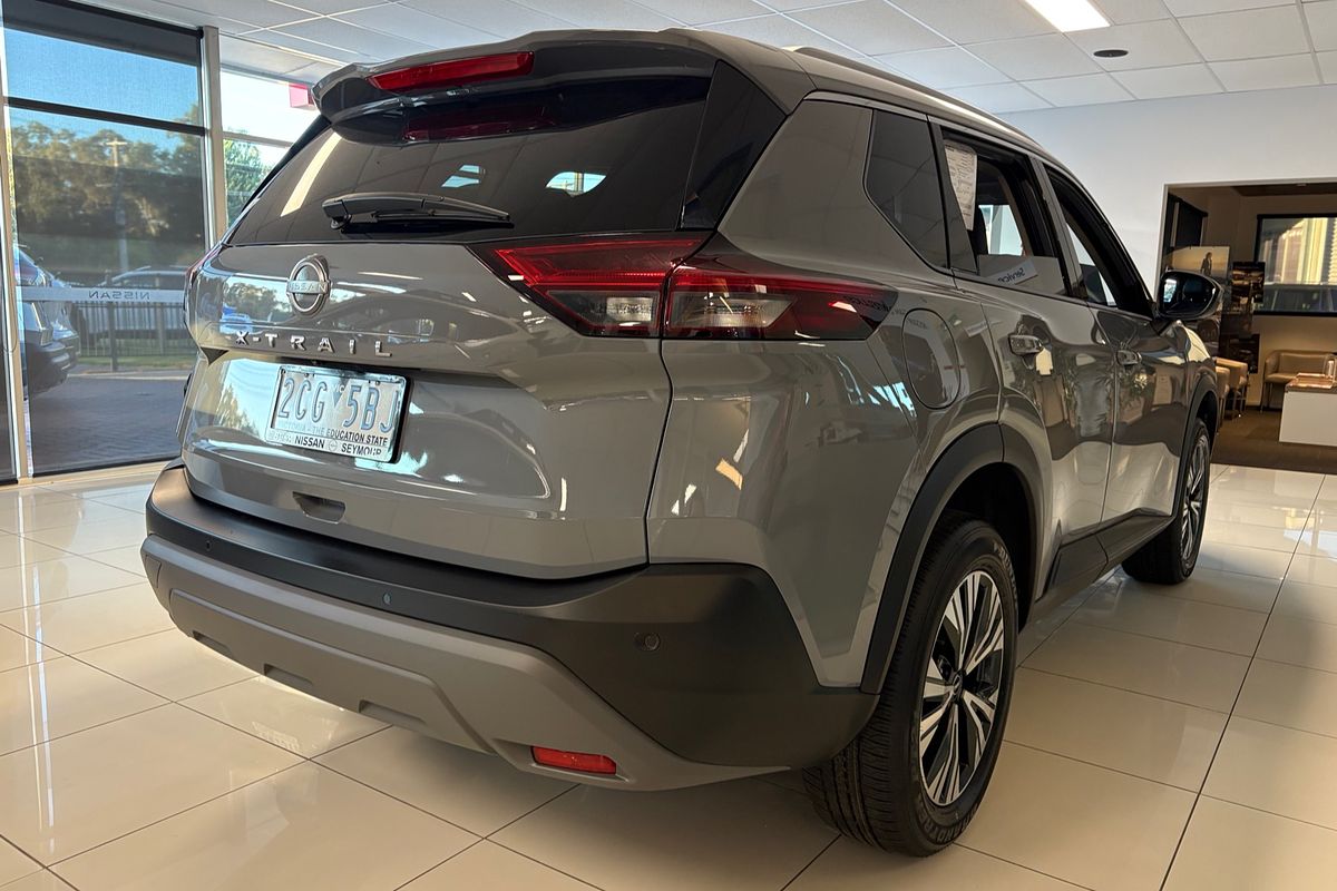 2025 Nissan X-TRAIL ST-L T33