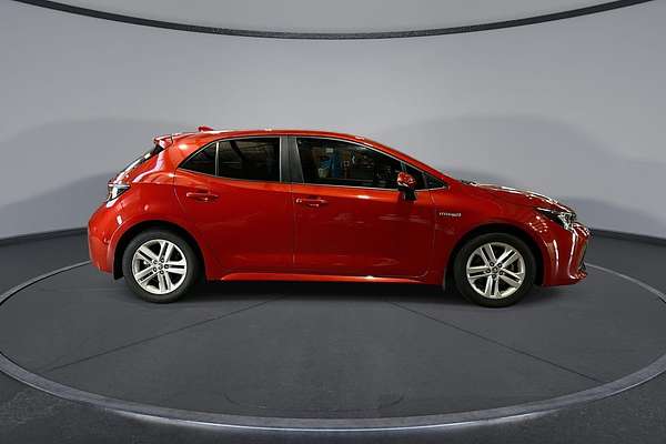 2019 Toyota Corolla SX Hybrid ZWE211R