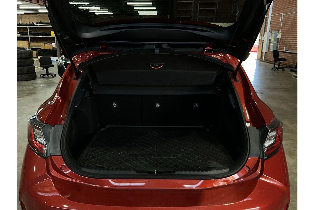 2019 Toyota Corolla SX Hybrid ZWE211R