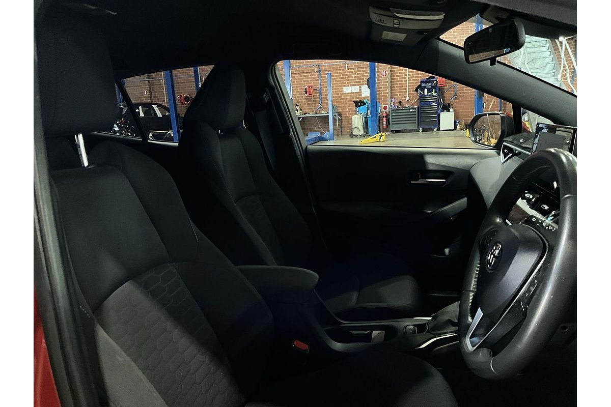 2019 Toyota Corolla SX Hybrid ZWE211R