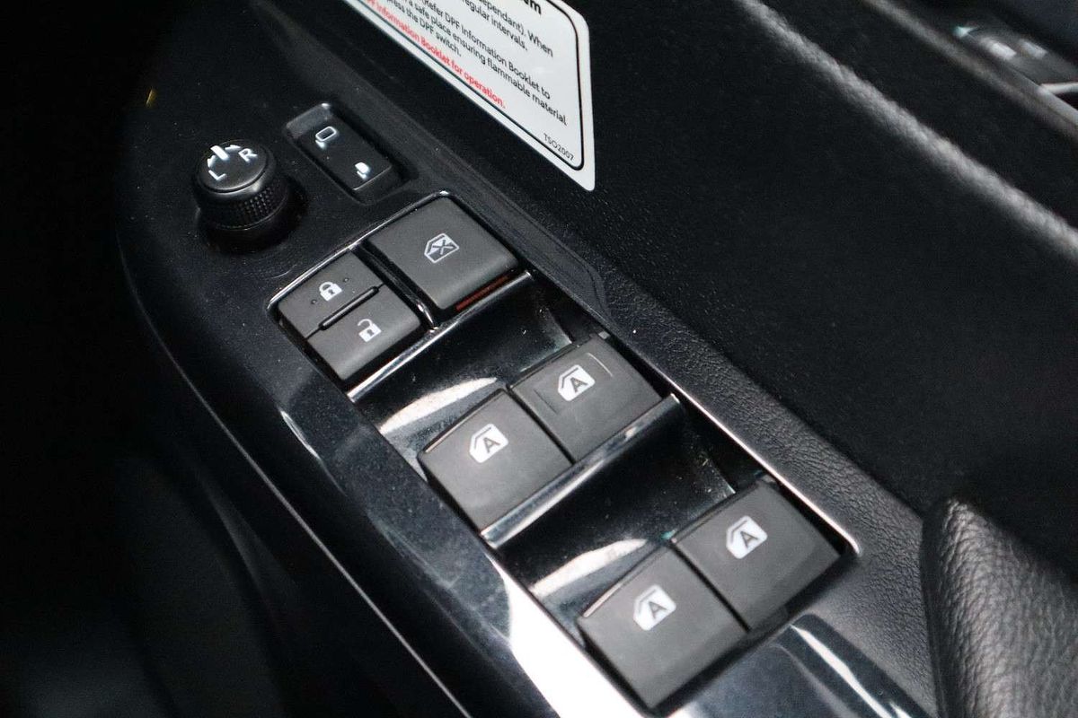 2020 Toyota Hilux Rogue GUN126R 4X4