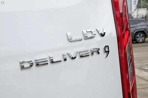 2025 LDV Deliver 9 LWB