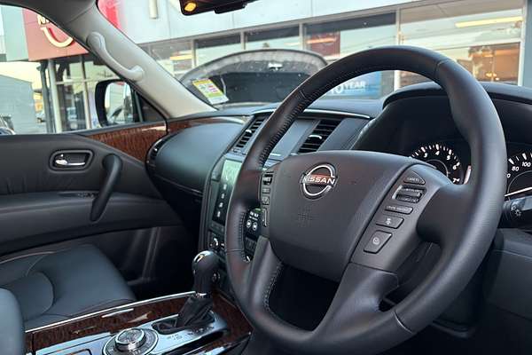 2024 Nissan Patrol Ti-L Y62