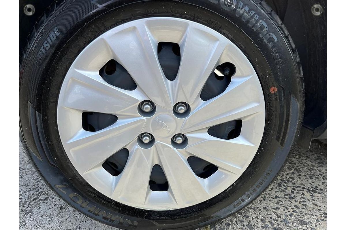 2024 Kia Stonic S YB
