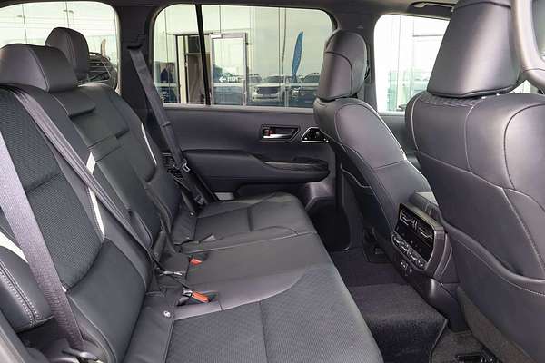 2024 Toyota Landcruiser GR Sport FJA300R