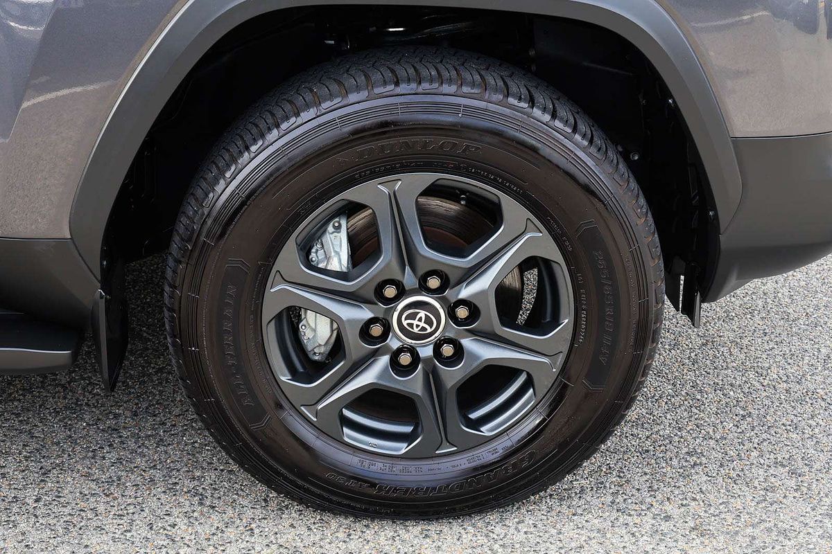2024 Toyota Landcruiser GR Sport FJA300R