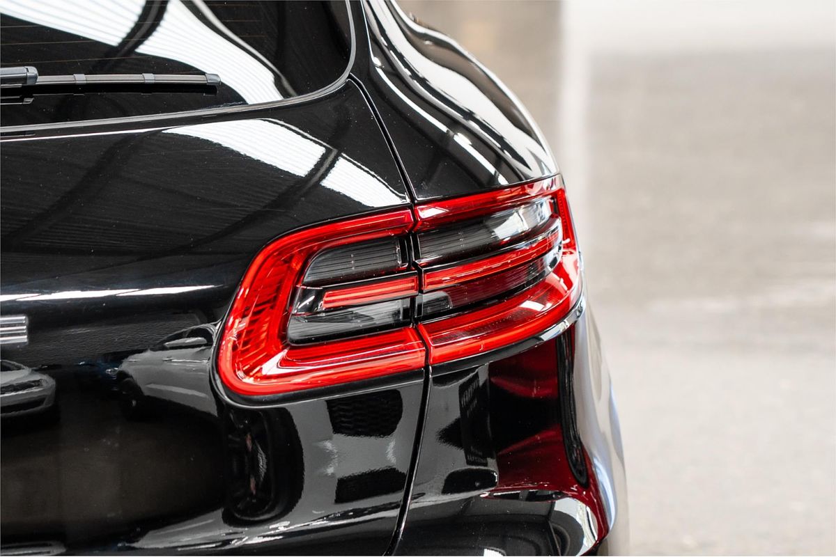 2017 Porsche Macan 95B