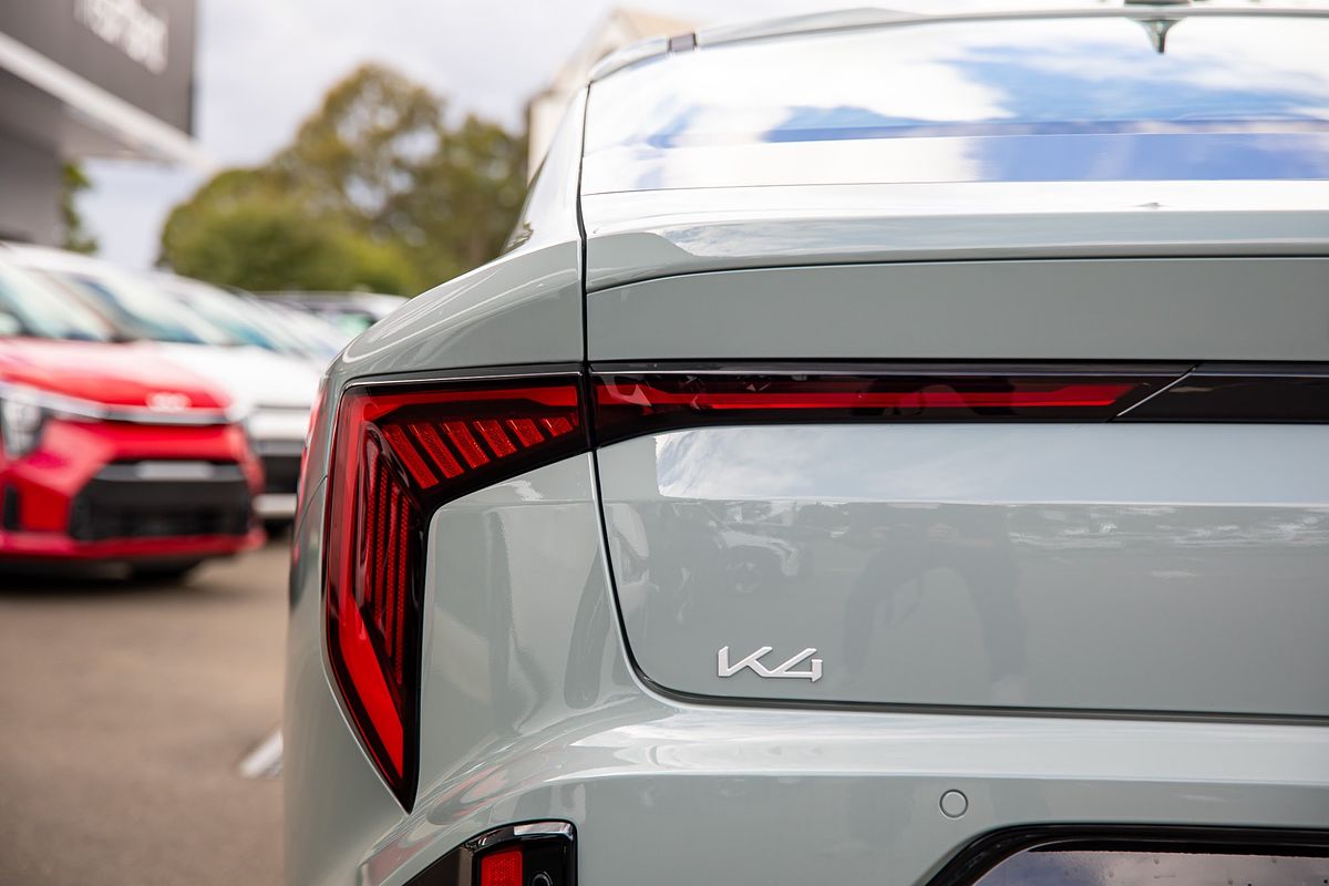 2025 Kia K4 GT-Line CL4m