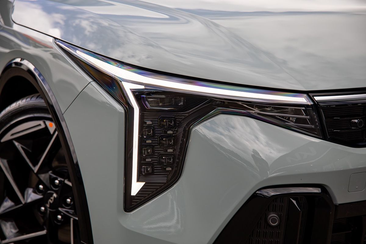 2025 Kia K4 GT-Line CL4m
