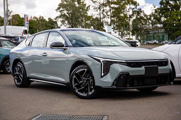 2025 Kia K4 GT-Line CL4m