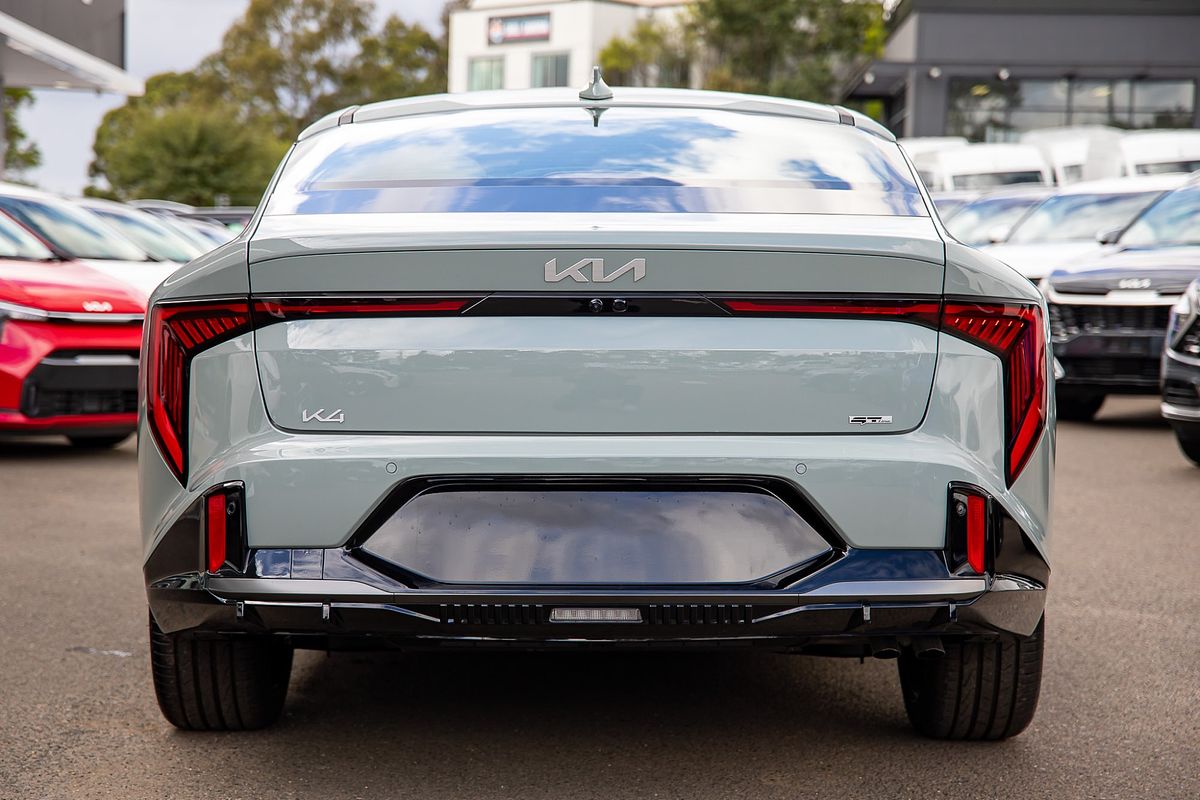2025 Kia K4 GT-Line CL4m