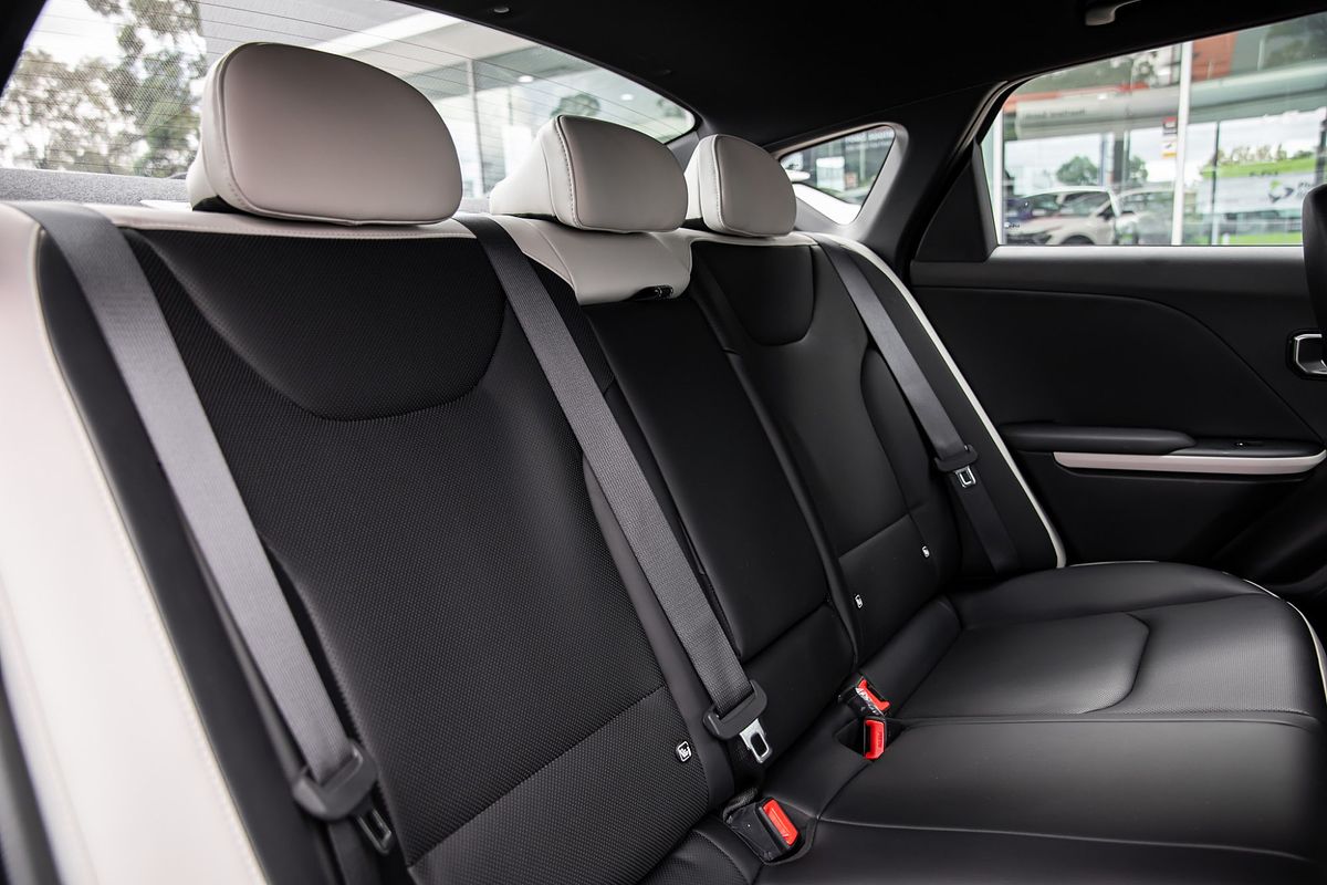 2025 Kia K4 GT-Line CL4m