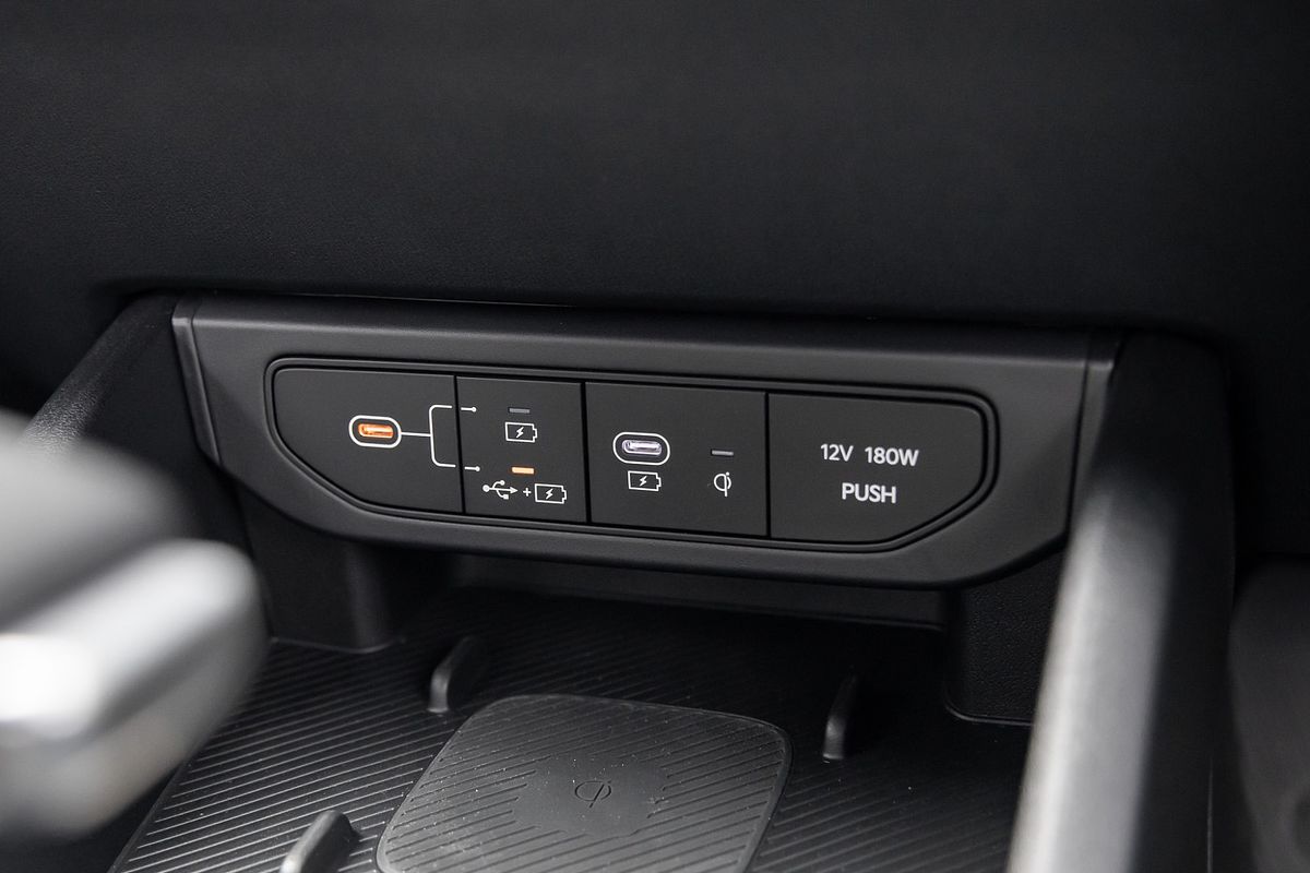 2025 Kia K4 GT-Line CL4m