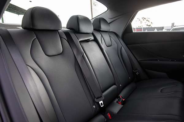 2024 Hyundai i30 Premium CN7.V2