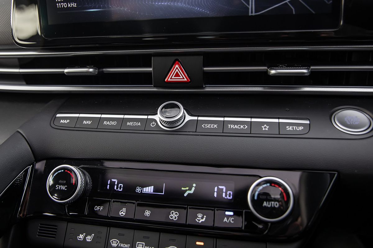 2024 Hyundai i30 Premium CN7.V2