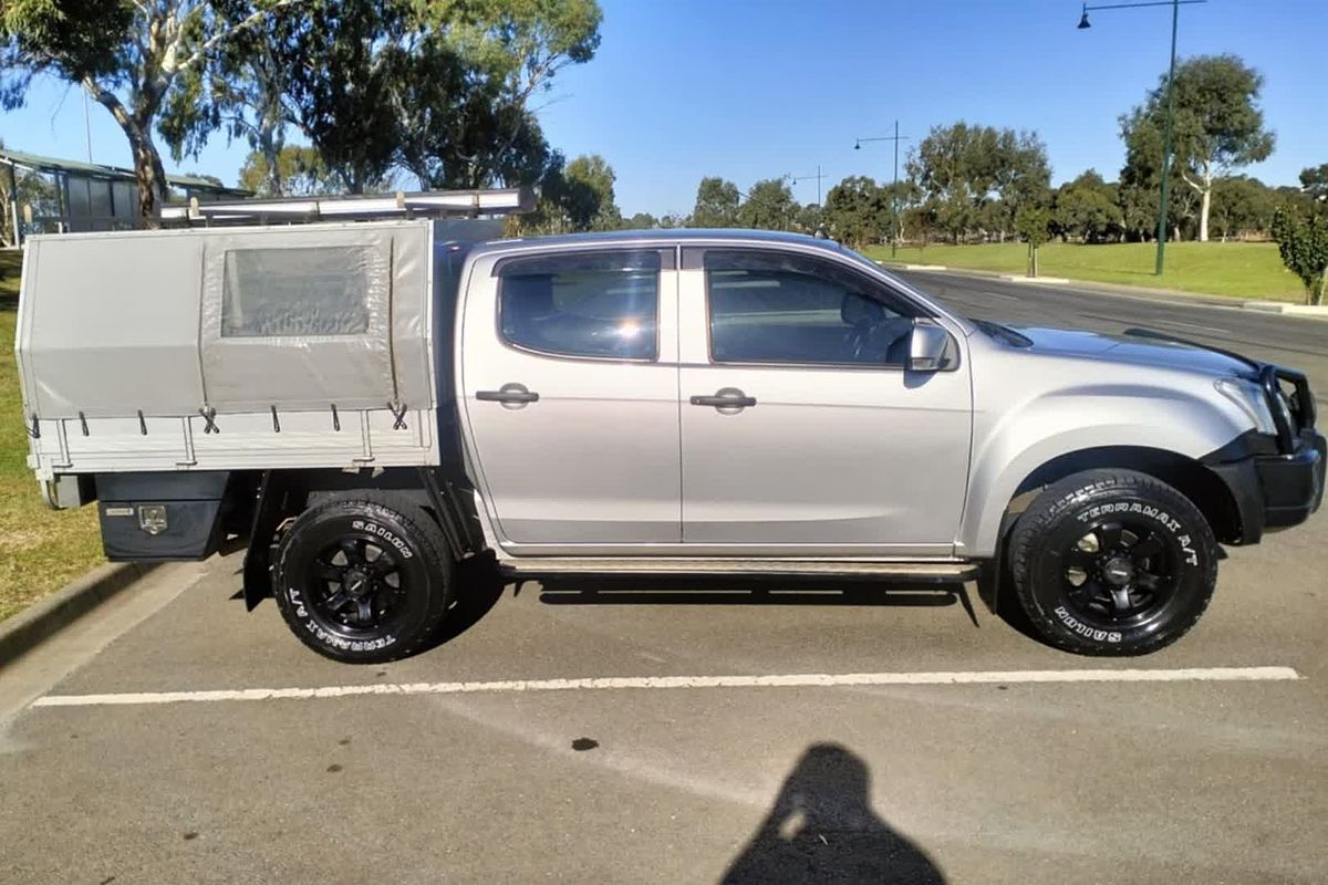 2019 Isuzu D-MAX SX 4X4