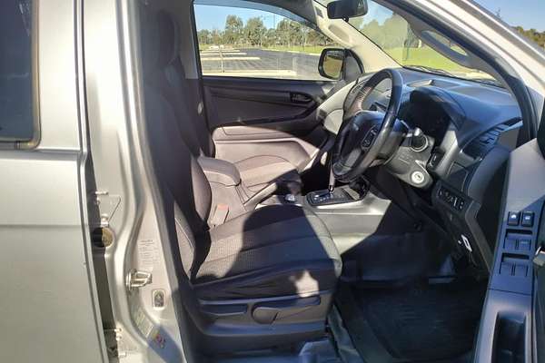 2019 Isuzu D-MAX SX 4X4