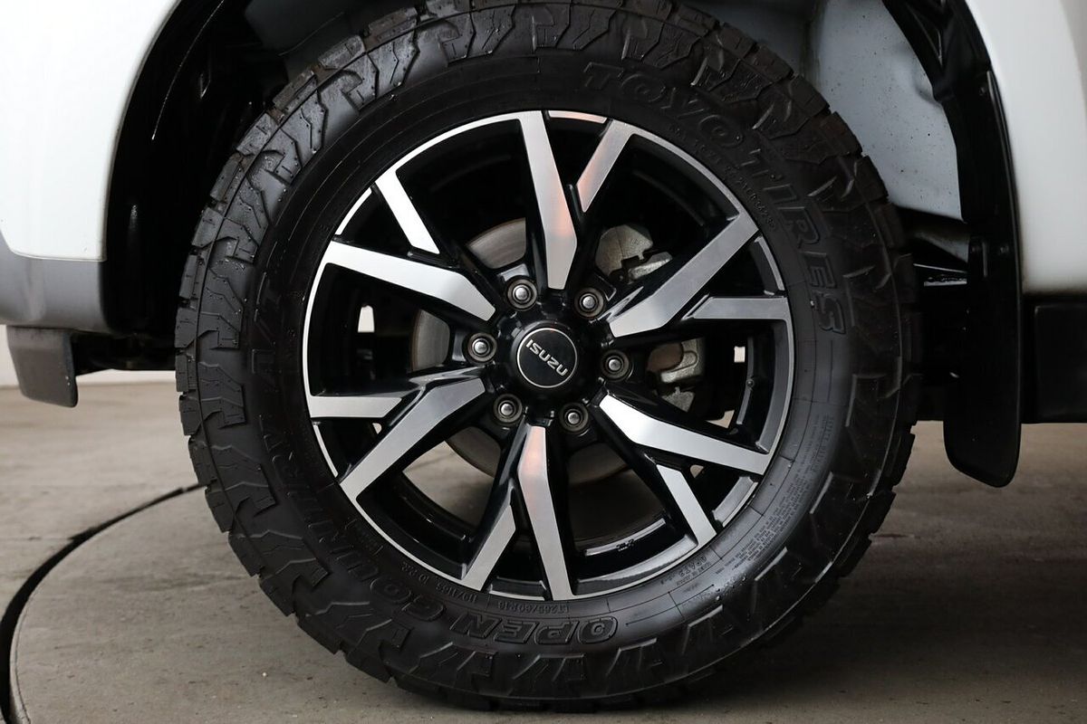 2021 Isuzu MU-X LS-U
